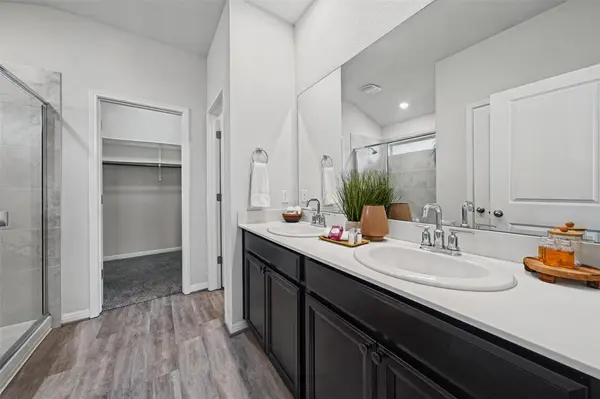 505 Gabrielle Anne DR, Leander, TX 78641