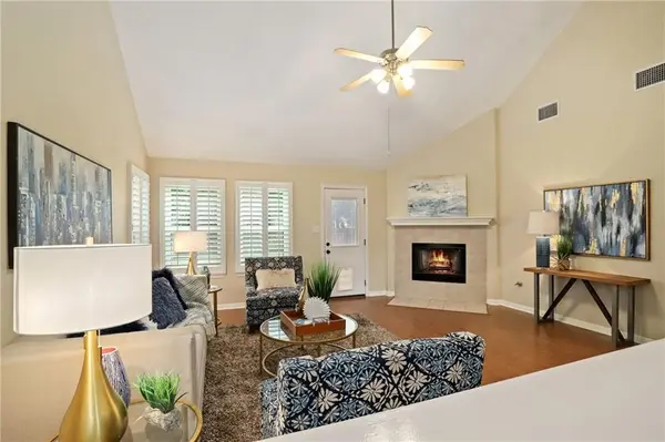 1806 Paradise Ridge DR, Round Rock, TX 78665