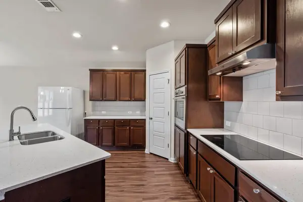 16512 Enamorado RD, Manor, TX 78653