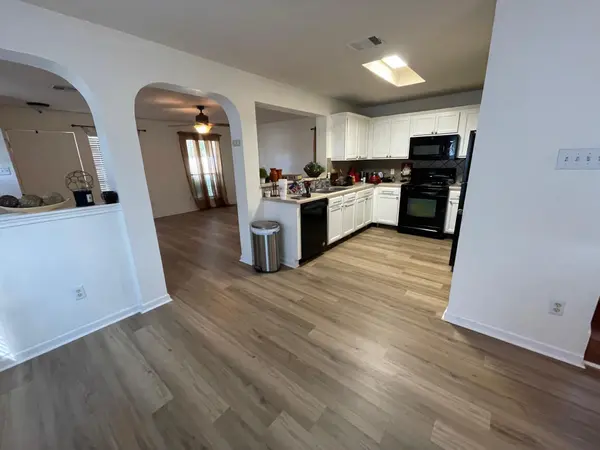 1000 Berry Bend PATH, Round Rock, TX 78664