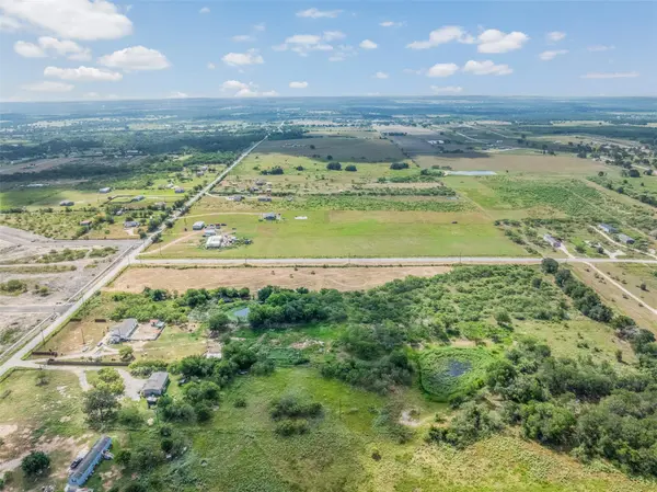 6399 Taylorsville RD, Dale, TX 78616