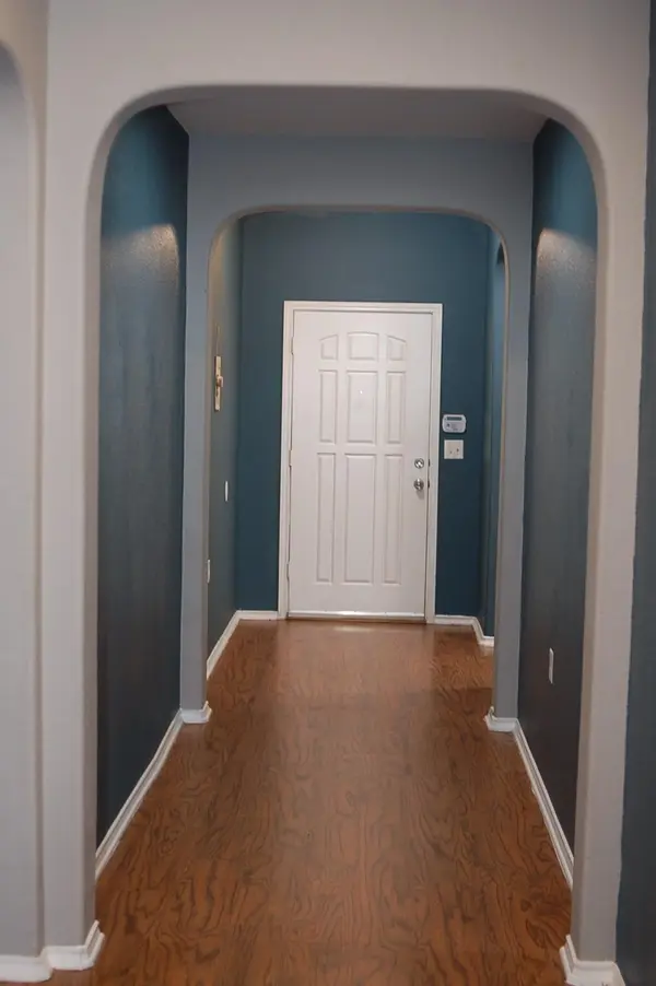 6413 Baythorne DR, Austin, TX 78747