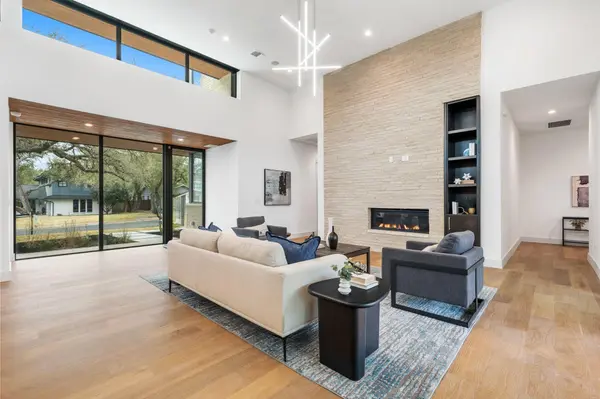 4216 Deepwoods DR, Austin, TX 78731