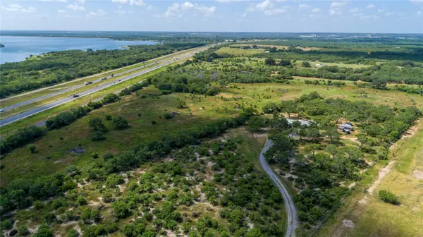 16385 Donop RD, Elmendorf, TX 78112