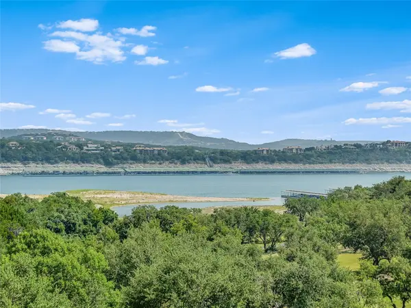 5921 Hi Line RD #2.402, Austin, TX 78734