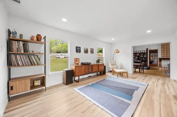 12422 Deer TRAK, Austin, TX 78727