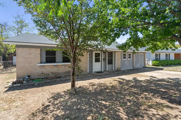 5111 Meadow Creek DR, Austin, TX 78745