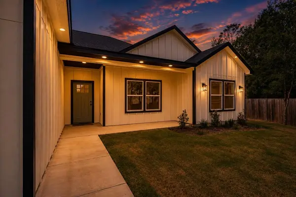 108 Keahi CT, Bastrop, TX 78602