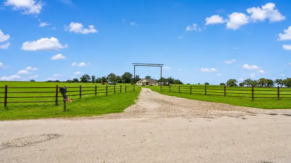 1606 County Road 216, Giddings, TX 78942