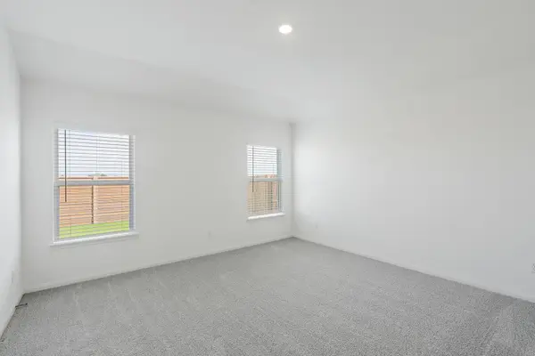 112 Paria CT, Jarrell, TX 76537
