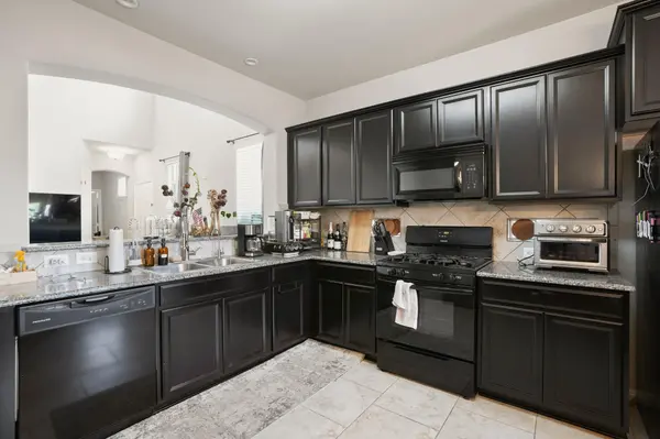 400 Epiphany LN, Pflugerville, TX 78660