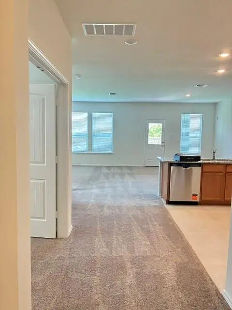 4040 Terracina DR, Round Rock, TX 78665