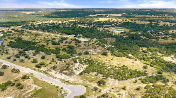 147 E Flying Owl DR, Johnson City, TX 78636