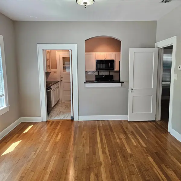 506 W 7th ST #1, Austin, TX 78701