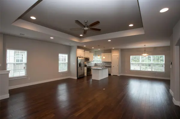 4301 Mansfield Dam Rd RD #2102, Austin, TX 78734