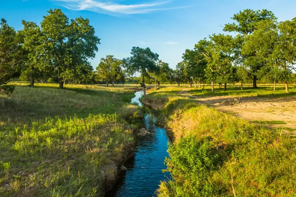 1509 County Road 326, Bertram, TX 78605