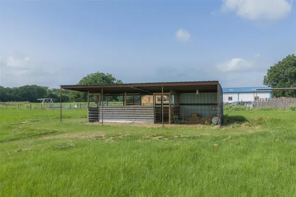 11043 County Road 336, Caldwell, TX 77836