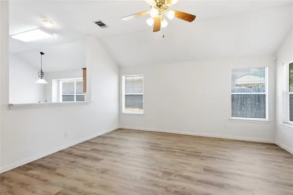 417 River Crossing TRL, Round Rock, TX 78665