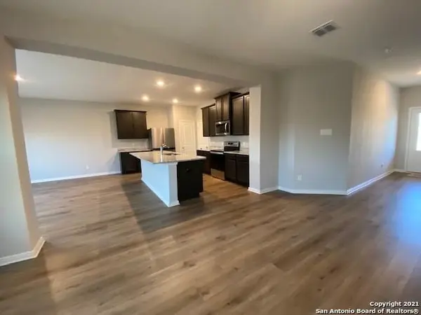 9310 Bennett Forest, Converse, TX 78109