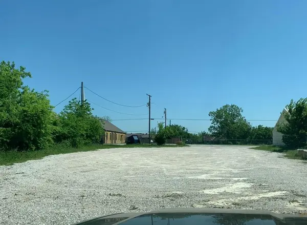 101 College Ave, Florence, TX 76527