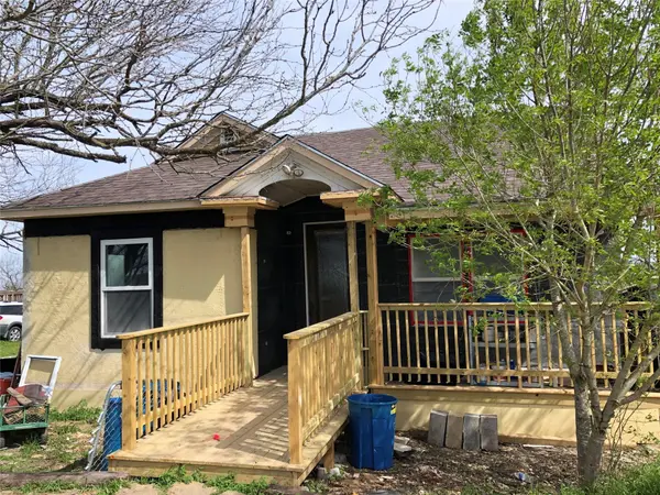 4712 Schuelke RD, Niederwald, TX 78640
