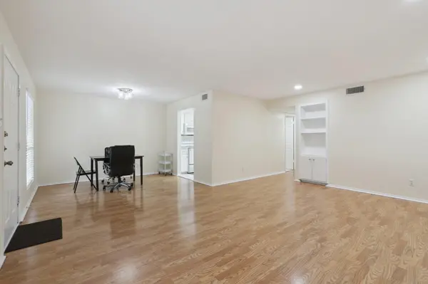 2401 Leon ST #210, Austin, TX 78705