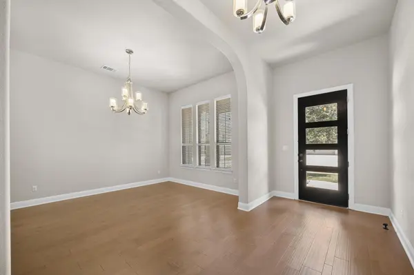 1511 Parke Bluff BND, Cedar Park, TX 78613
