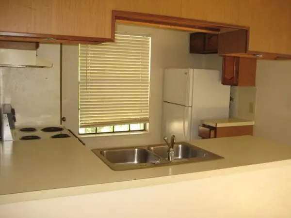 12407 Tree Line DR #B, Austin, TX 78729