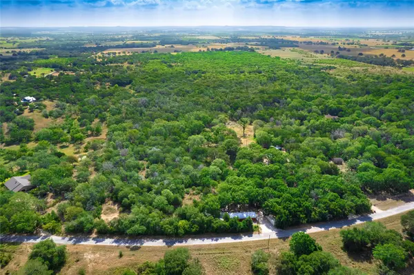 12135 FM 1322, Luling, TX 78648