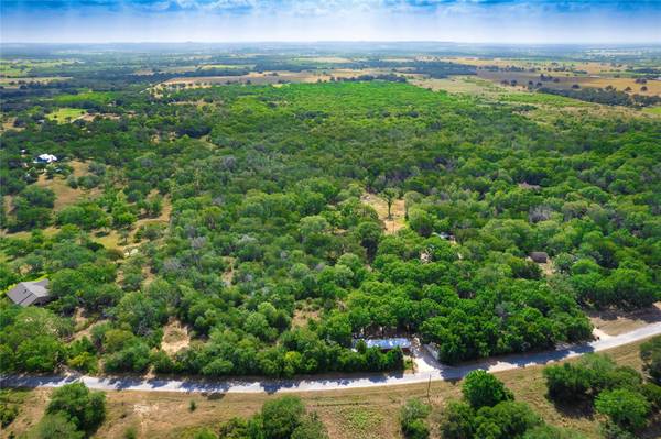 12135 FM 1322, Luling, TX 78648