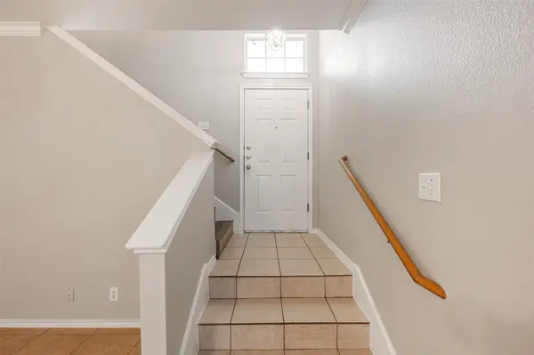 1720 Constantino CIR #A, Austin, TX 78745