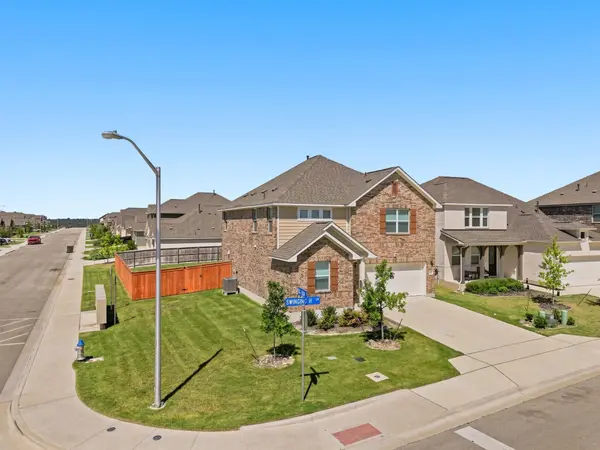 212 Swinging H LN, Georgetown, TX 78633