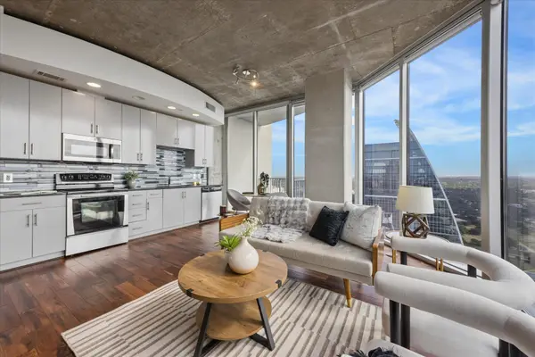 360 Nueces ST #4202, Austin, TX 78701