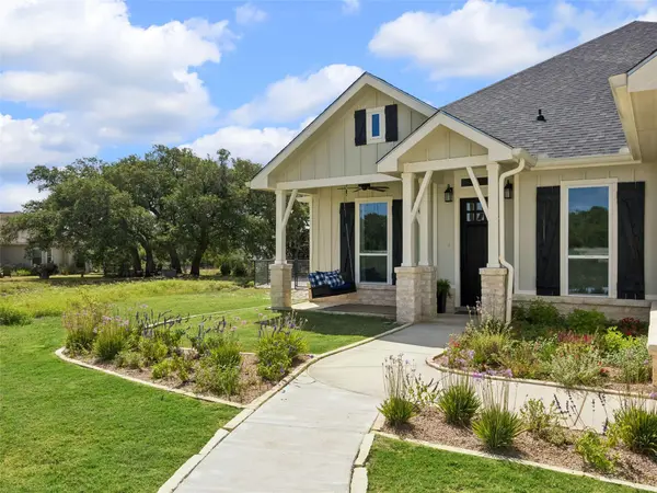 109 Serapia Garza, Blanco, TX 78606