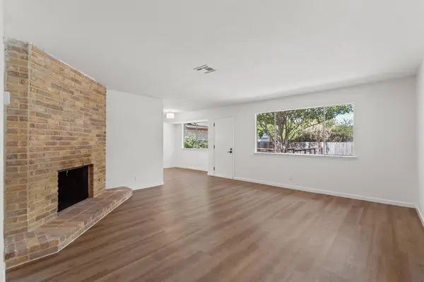 10510 School House LN, Austin, TX 78750