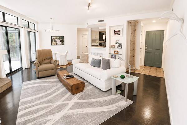 1000 Liberty Park DR #208, Austin, TX 78746