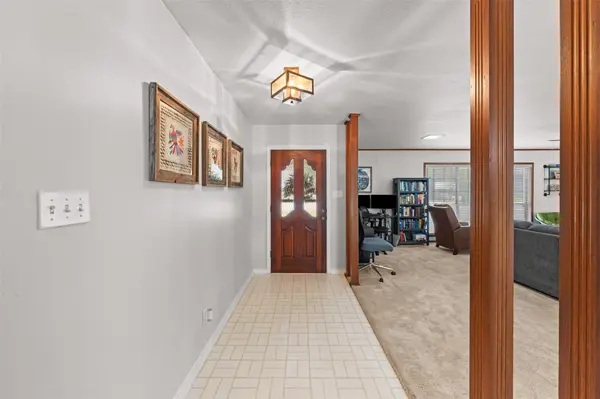 1101 E 19th ST, Cameron, TX 76520