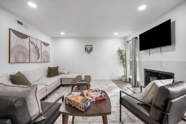6413 Chimney Creek CIR #A1, Austin, TX 78723