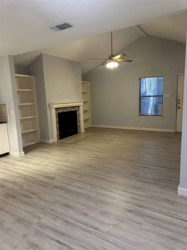 2807 Jadewood CT #B, Austin, TX 78748