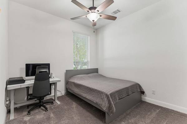 124 Redtail LN, Leander, TX 78641