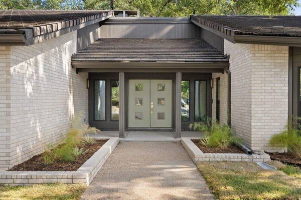 10707 Pinehurst DR, Austin, TX 78747