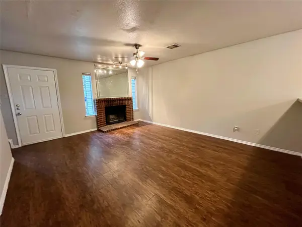 1841 River Crossing CIR #B, Austin, TX 78741