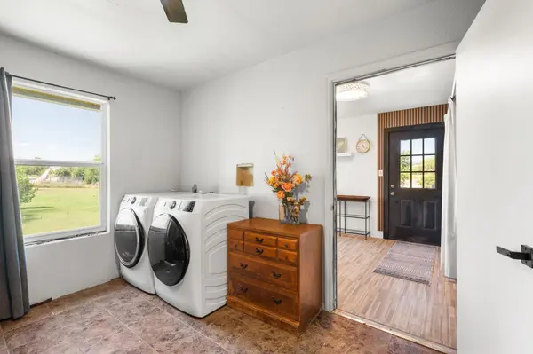 1421 Fm 1660, Hutto, TX 78634