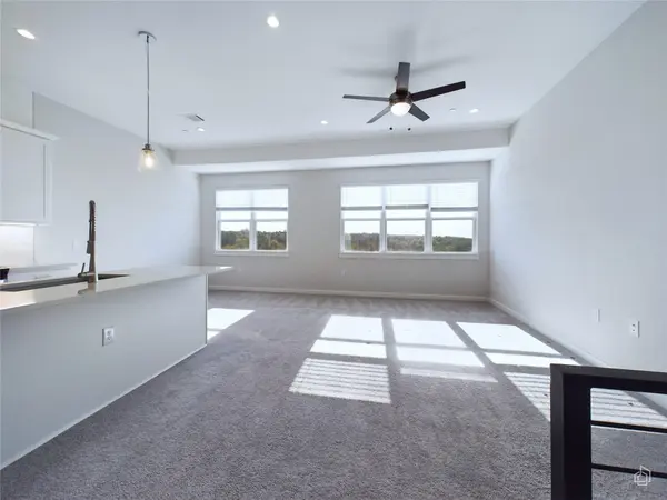 12001 Vista Parke DR #904, Austin, TX 78726