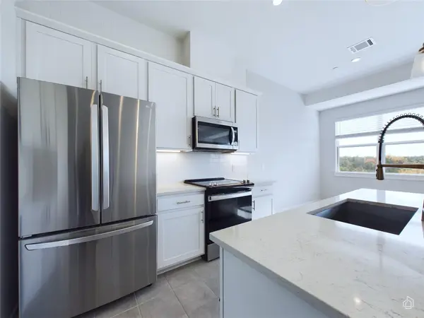 12001 Vista Parke DR #904, Austin, TX 78726