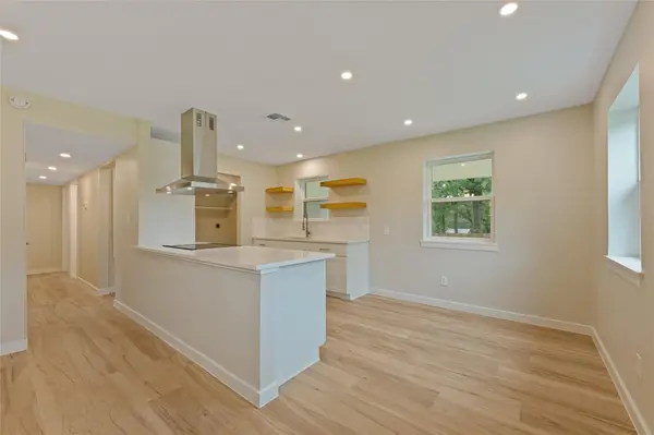 212 Cool Water DR, Bastrop, TX 78602