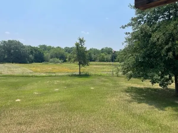 1010 County Road 490, Elgin, TX 78621