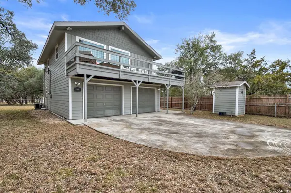2591 Lakeshore DR, Canyon Lake, TX 78133