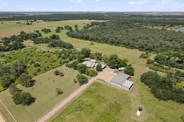 1172 County Road 418, Thorndale, TX 76577