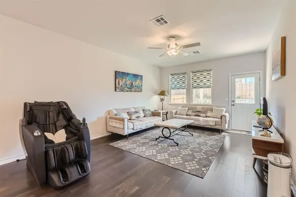 105 Breccia TRL, Liberty Hill, TX 78642